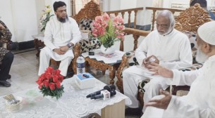 বিএনপি নেতা সালাউদ্দিন আহমেদের বাসায় মঈন খান