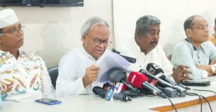 আ’লীগ নেতাদের গল্প আলিফ লায়লার গল্পকেও হার মানিয়েছে: রিজভী