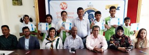 ভোলায় বিতর্ক উৎসবে টাউন কমিটি মাধ্যমিক স্কুল চ্যাম্পিয়ন