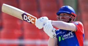 বিশ্বকাপের পিচ আইপিএলের মতো হবে না, মনে করেন ওয়ার্নার