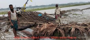 মনপুরায় ঘূর্ণীঝড়ে লন্ডভন্ড, ভেসে উঠেছে ক্ষয়ক্ষতি চিত্র