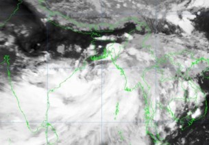 ঘূর্ণিঝড় রেমাল মোকাবিলায় প্রস্তুতি, ফায়ার সার্ভিস, ছুটি বাতিল : মনিরটিং সেল গঠন