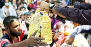 ৭০ টাকায় চিনি, ১০০-তে সয়াবিন তেল দেবে টিসিবি