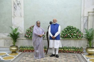 শেখ হাসিনা-মোদি বৈঠকে দু’দেশের সম্পর্ক আগামীতে আরো দৃঢ় করার ব্যাপারে আশাবাদী
