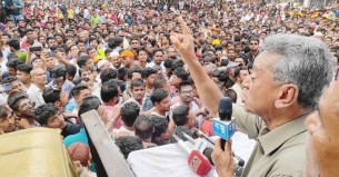 চোরের দিন শেষ, গৃহস্থের দিন চলে এসেছে: আমীর খসরু