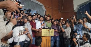 নিরাপত্তার শর্তে জরুরি বিভাগে সেবা দেওয়ার ঘোষণা চিকিৎসকদের