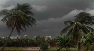 ১৬ অঞ্চলে ৬০ কিমি বেগে ঝড় হতে পারে