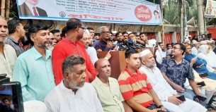 চোর-বাটপারদের আইনের আওতায় আনলে দ্রব্যমূল্য বাড়তো না: ফারুক