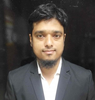 লালমোহনে  ফ্যাশন ডিজাইনার শওকতের মানবিকতা
