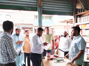 লালমোহনে বাজার মনিটরিং দুই মাংস ব্যবসায়ীর অর্থদন্ড
