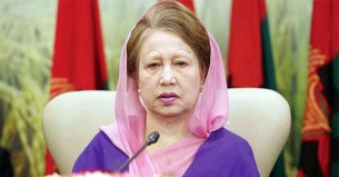 খালেদা জিয়ার সঙ্গে তারেকের পররাষ্ট্রবিষয়ক উপদেষ্টার সাক্ষাৎ