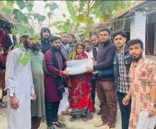 ভোলার চরসামাইয়া ইউনিয়ন পরিষদের উদ্যোগে অসহায়দের মাঝে শীতবস্ত্র বিতরণ