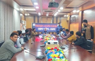 ভোলায় হারিয়ে যাওয়া মোবাইল উদ্ধার মালিকদের কাছে হস্তান্তর করলো পুলিশ