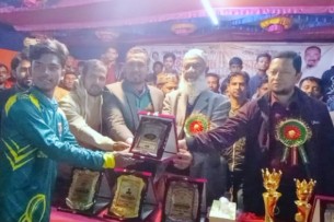 তজুমদ্দিনে মেজর অব. হাফিজ উদ্দিন গোল্ডকাপ টুর্নামেন্টের ফাইনাল ও পুরস্কার বিতরণ অনুষ্ঠিত