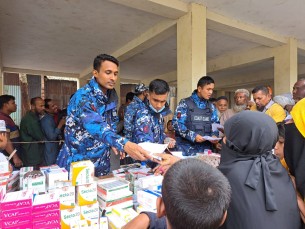 ভোলায় কোস্টগার্ডের মেডিকেল ক্যাম্পেইনে বিনামূল্যে চিকিৎসা সেবা প্রদান