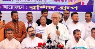 হত্যা-লুটপাটে জড়িত নয়, এমন নেতৃত্বে আ’লীগের রাজনীতিতে বাধা নেই : রিজভী