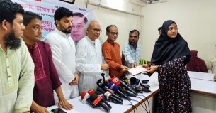 নির্বাচন নিয়ে পতিত সরকারের মতোই বিভ্রান্তি ছড়াচ্ছে সরকার: রিজভী