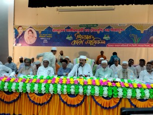 শেখ হাসিনা ও তার পরিবার দেশের হাজার  হাজার কোটি টাকা লুটপাট করেছে: মেজর (অব:)হাফিজ উদ্দিন