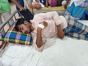 ভোলায় গ্রামীণ জনউন্নয়ন সংস্থার কর্মীর উপর সন্ত্রাসী হামলা