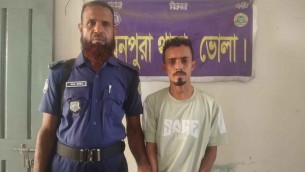 মনপুরা চাঁদাবাজীর অভিযোগে  এক যুবক গ্রেফতার