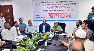 ডাক্তারদের কোনো দল থাকতে পারে না: স্বাস্থ্য উপদেষ্টা