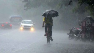 সারাদেশে বজ্রসহ বৃষ্টির আভাস