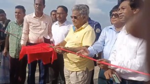 বিচ্ছিন্ন ও দুর্গম চরে নৌ যোগাযোগ সহজ করতে কাজ করছে সরকার: নৌ উপদেষ্টা ড.সাখাওয়াত হোসেন