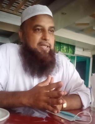 লালমোহনে মাদ্রাসায় না গিয়েই বেতন-ভাতা নিচ্ছেন গার্মেন্টস ব্যবসায়ী মাওঃ লোকমান