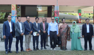 মনপুরায় তিনটি বিদ্যালয় পরিদর্শন করলেন প্রাথমিক ও গণশিক্ষা উপদেষ্টা