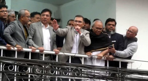 কর্মসূচি নেই, নেতাকর্মীদের সড়ক থেকে সরে যেতে বললেন তারেক রহমান