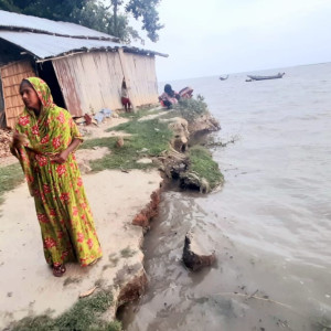 ভোলার পশ্চিমাঞ্চলে তেঁতুলিয়া নদীর ভাঙনের মুখে শতাধিক পরিবার