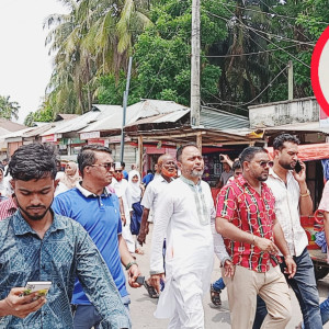 লালমোহনে গ্রেফতারকৃত মাদক ব্যবসায়ীর দৃষ্টান্ত মূলক শাস্তি ও সহযোগীদের দ্রুত গ্রেফতার’র দাবিতে বিক্ষোভ