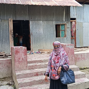 লালমোহনে এতিম পরিবারকে সম্পত্তি থেকে বঞ্চিত করার পায়তারা