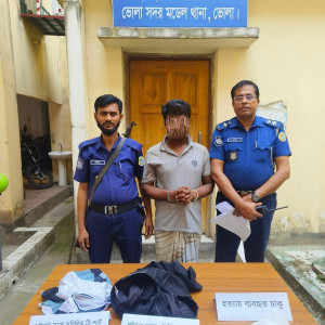 ভোলাশিবপুরে গৃহবধূ হত্যার প্রধান আসামি গ্রেফতার, ছুরি উদ্ধার