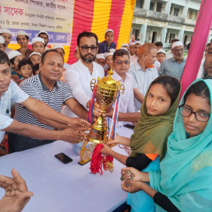 লালমোহনে উপজেলা পর্যায়ে সরকারি প্রাথমিক বিদ্যালয়ের ফুটবল টুনামেন্টের ফাইনাল খেলা অনুষ্ঠিত