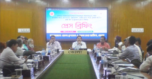 নির্বাচনি ইশতেহার বাস্তবায়নে সরকারের কার্যক্রম নিয়ে ভোলায় জেলা প্রশাসনের প্রেস ব্রিফিং
