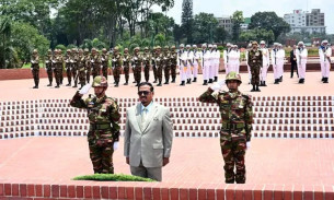 জাতীয় স্মৃতিসৌধে ভারপ্রাপ্ত রাষ্ট্রপতির শ্রদ্ধা নিবেদন