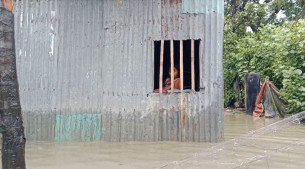 মনপুরায় ১০ গ্রামে অধিকাংশ এলাকায় জলাবদ্ধতায় পানিবন্দি ১৫ হাজার বাসিন্দা