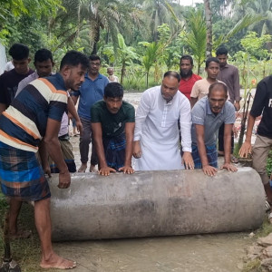 দৌলতখানে ভাঙা কালভার্ট সংস্কার করে দুর্ভোগ কমালেন বিএনপি নেতা মীর গিয়াসউদ্দিন