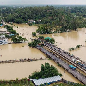 বন্যায় ৭ জেলায় ক্ষতিগ্রস্ত ১০ লাখ মানুষ, নিহত ৫১