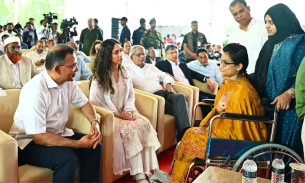 জুলাই গণঅভ্যুত্থানে আহত যোদ্ধা মিতুর খোঁজ নিলেন প্রধানমন্ত্রী