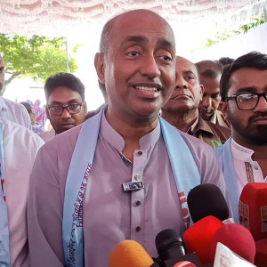 মক্কা চুক্তির বিষয়ে সব বিবেচনা করে সিদ্ধান্ত নেবে সরকার: আইনমন্ত্রী