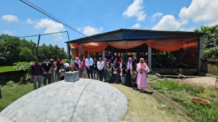 ভোলায় বায়োগ্যাস প্লান্ট পরিদর্শনে কলেজ শিক্ষার্থীরা