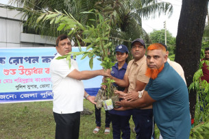 ভোলা পুলিশের জেলাব্যাপী বৃক্ষরোপণ কর্মসূচির উদ্বোধন