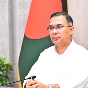 সরকারি নির্দেশনার অপেক্ষায় না থেকে দায়িত্ববোধ থেকে কাজ করতে হবে : প্রধানমন্ত্রী
