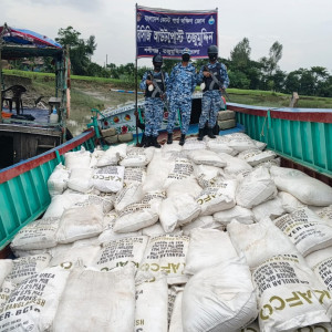 মিয়ানমারে পাচারের সময় ভোলায় ৮ হাজার কেজি ইউরিয়া সার জব্দ