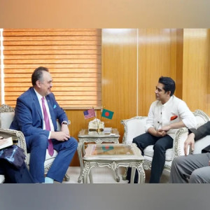 তথ্য মন্ত্রী-প্রতিমন্ত্রীর সঙ্গে মার্কিন রাষ্ট্রদূতের সাক্ষাৎ