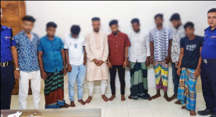 ভোলায় পুলিশের পৃথক অভিযানে ইয়াবা গাঁজাসহ ১৫ জন গ্রেপ্তার