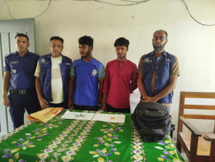 মনপুরায় ১০০ পিচ নিষিদ্ধ ইয়াবা সহ দুই যুবক আটক