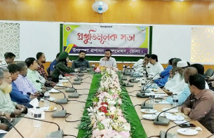 লালমোহনে দুর্গোৎসব ও সরকারি সেবামূলক কর্মসূচি নিয়ে প্রস্তুতিমূলক সভা